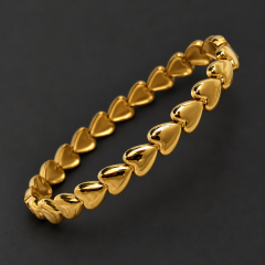 Glänzender Herz-Armreif, 7 mm, goldfarben